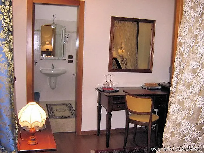Hotel Sebino Sarnico 3*,
